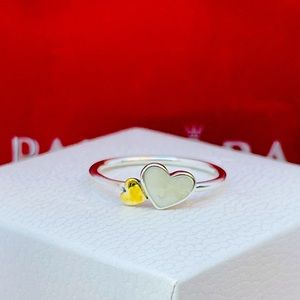 Authentic pandora ring size 8🌹💌🌺❤️💋🌹💌🌺❤️🌷🌹🌷💌🌺❤️📩💋🌷💌🌺❤️🌹💋🌷🌹